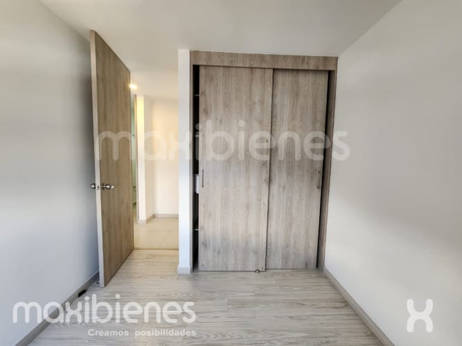 Apartamento de 3 alcobas en arriendo en San Diego, Medellín, 78 m² · foto 5 de 15