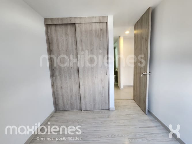 Apartamento de 3 alcobas en arriendo en San Diego, Medellín, 78 m² · foto 8 de 15