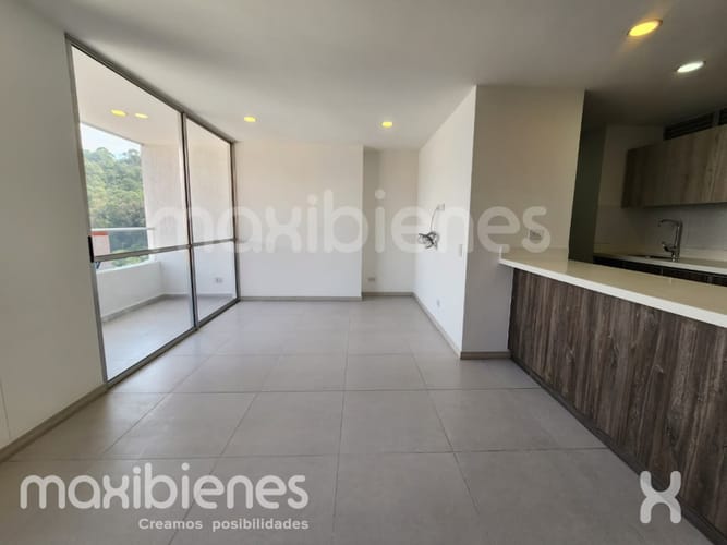 Apartamento de 3 alcobas en arriendo en San Diego, Medellín, 78 m² · foto 9 de 15