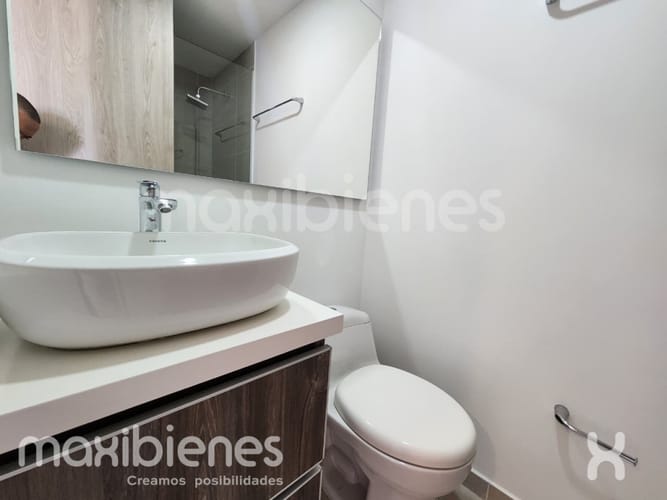 Apartamento de 3 alcobas en arriendo en San Diego, Medellín, 78 m² · foto 14 de 15
