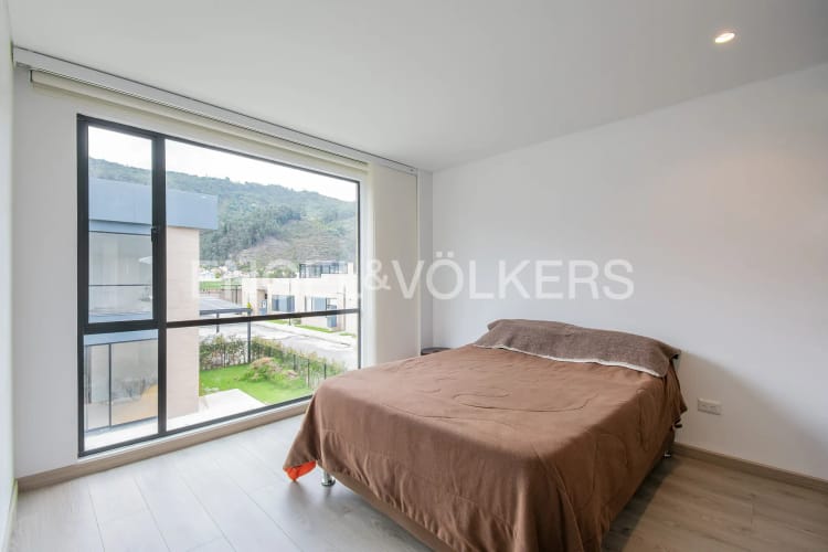 Casa de 3 alcobas en venta en Cota, 147 m² · foto 10 de 16