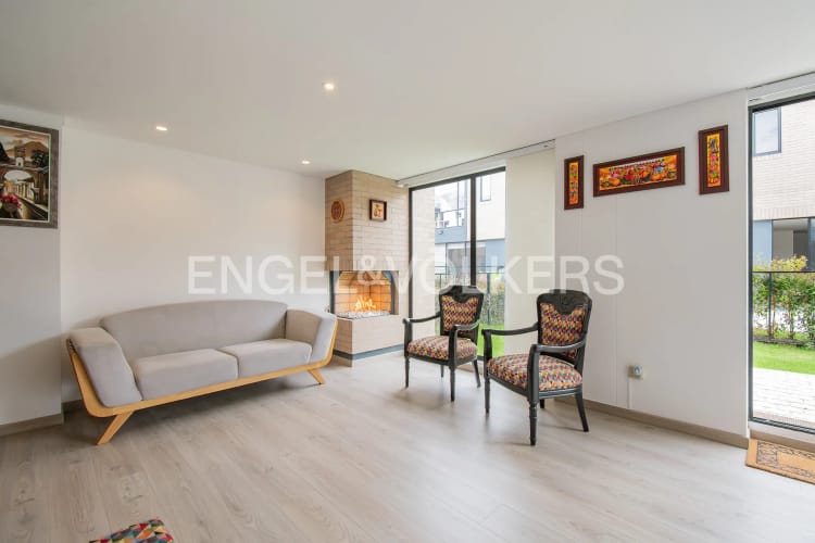 Casa de 3 alcobas en venta en Cota, 147 m² · foto 4 de 16