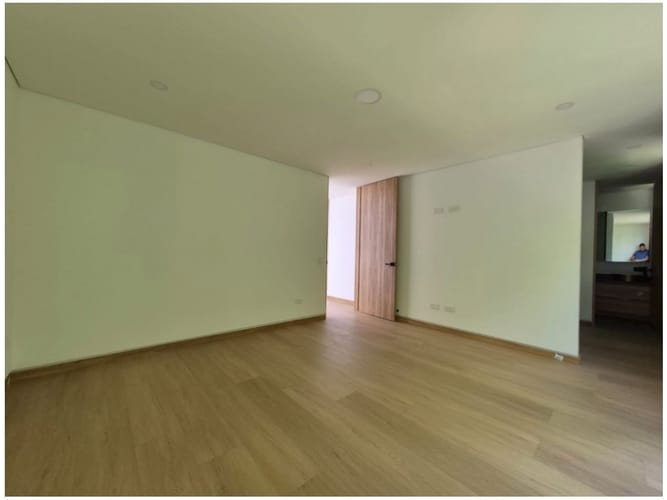 Casa de 4 alcobas en venta en Llano Grande, Rionegro, 300 m² · foto 22 de 24