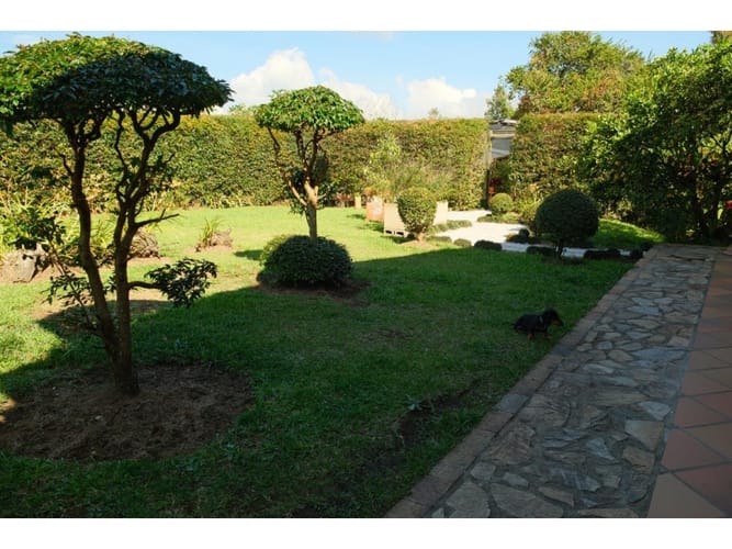 Casa de 3 alcobas en venta en San Antonio De Pereira, Rionegro, 270 m² · foto 5 de 19