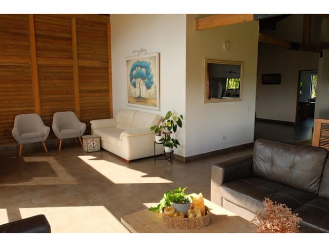 Casa de 3 alcobas en venta en San Antonio De Pereira, Rionegro, 270 m² · foto 11 de 19