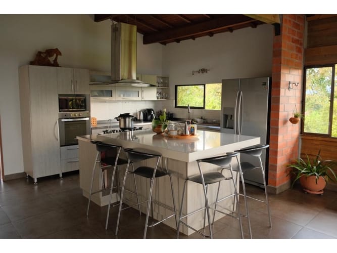 Casa de 3 alcobas en venta en San Antonio De Pereira, Rionegro, 270 m² · foto 13 de 19