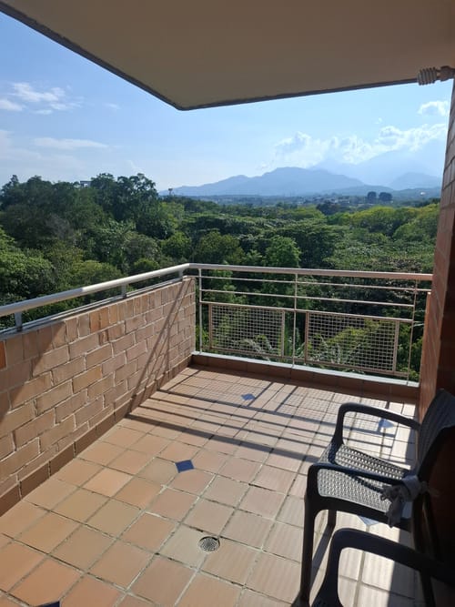 Apartamento de 3 alcobas en venta en Ciudad Jardin, Cali, 153 m² · foto 1 de 24
