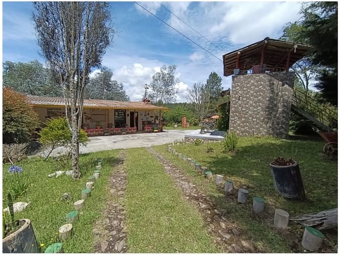 Finca en venta en Santa Elena, Medellín, 120 m² · foto 2 de 24