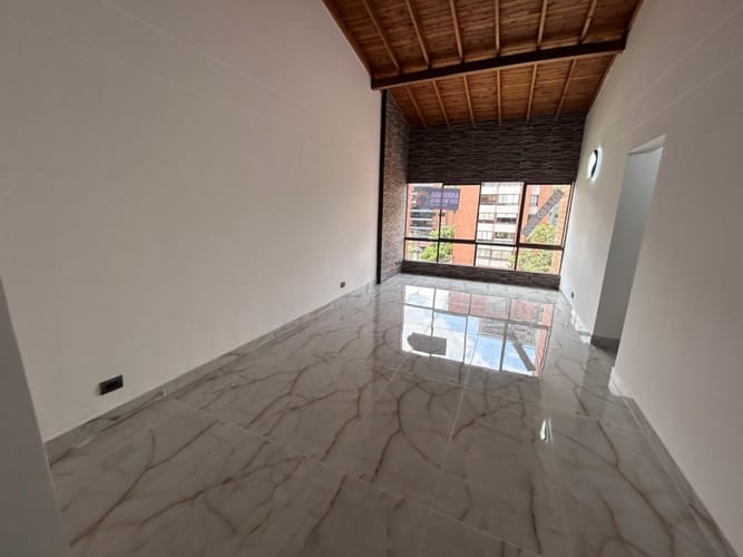 Apartamento de 2 alcobas en arriendo en Alejandría, Medellín, 87 m² · foto 2 de 24