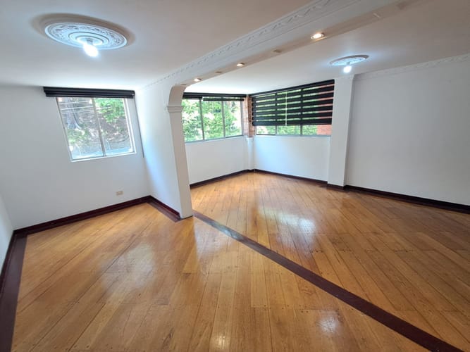 Apartamento de 4 alcobas en arriendo en Las Lomas, Medellín, 350 m² · foto 6 de 24