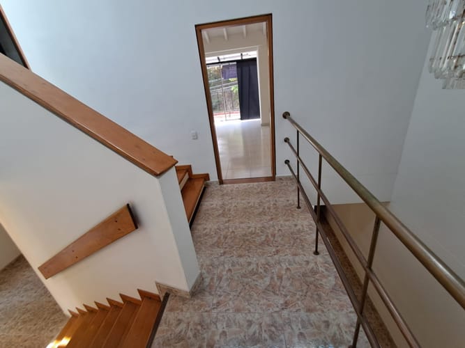 Apartamento de 4 alcobas en arriendo en Las Lomas, Medellín, 350 m² · foto 21 de 24