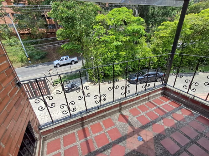 Apartamento de 4 alcobas en arriendo en Las Lomas, Medellín, 350 m² · foto 24 de 24