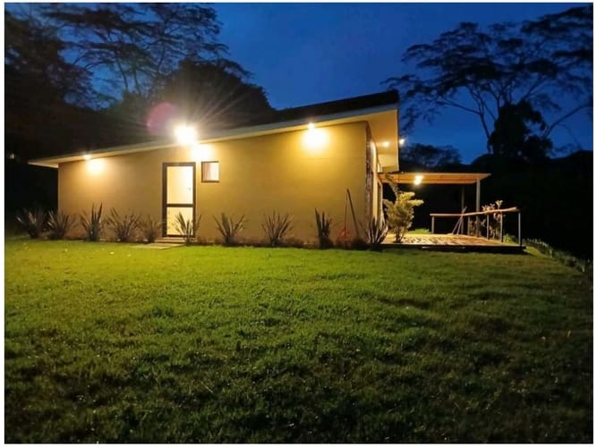 Casa de 3 alcobas en venta en El Carmen De Viboral, Medellín, 160 m² · foto 2 de 21