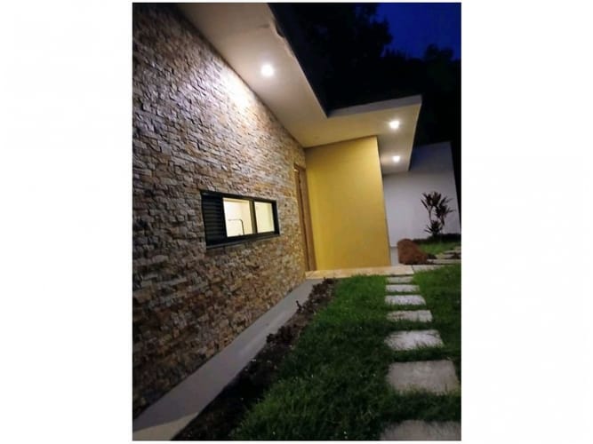 Casa de 3 alcobas en venta en El Carmen De Viboral, Medellín, 160 m² · foto 8 de 21