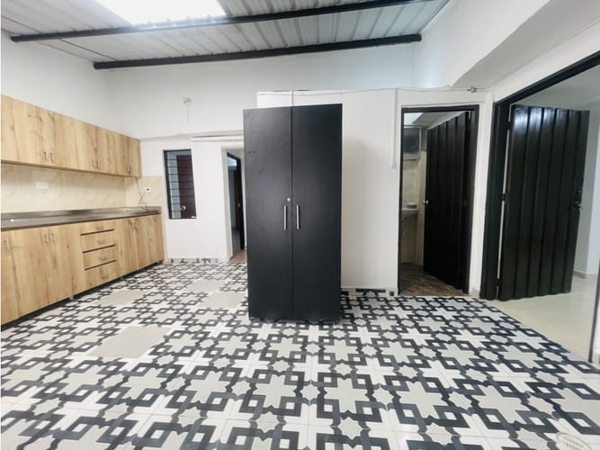 Casa de 4 alcobas en venta en Glorieta Pilsen, Itagüí, 117 m² · foto 2 de 24