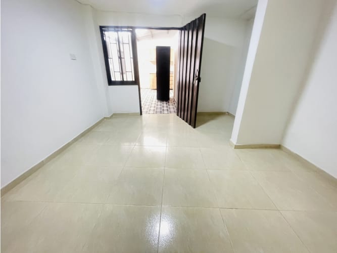 Casa de 4 alcobas en venta en Glorieta Pilsen, Itagüí, 117 m² · foto 5 de 24