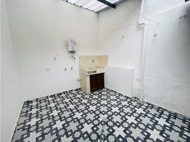 Casa de 4 alcobas en venta en Glorieta Pilsen, Itagüí, 117 m² · foto 14 de 24