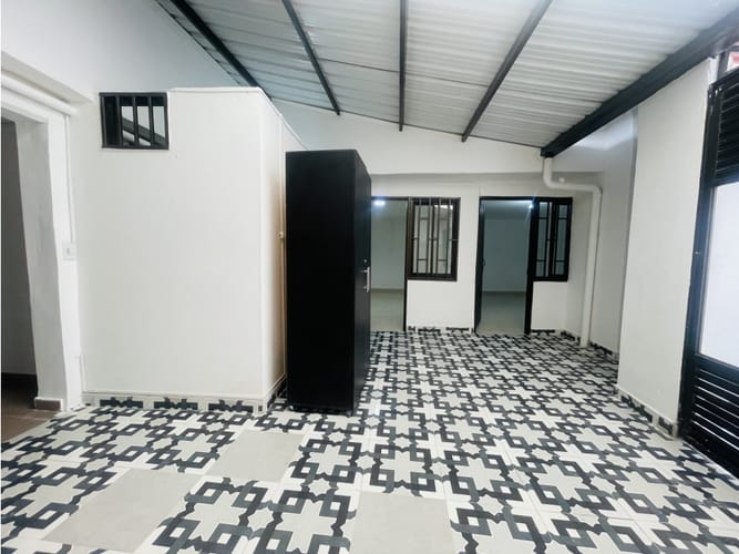 Casa de 4 alcobas en venta en Glorieta Pilsen, Itagüí, 117 m² · foto 17 de 24