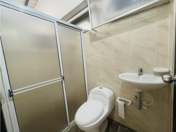 Casa de 4 alcobas en venta en Glorieta Pilsen, Itagüí, 117 m² · foto 19 de 24