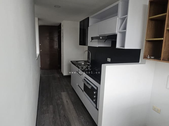 Apartamento de 3 alcobas en arriendo en San Lucas, Medellín, 82 m² · foto 4 de 15