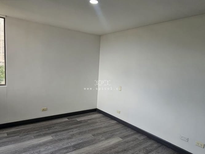 Apartamento de 3 alcobas en arriendo en San Lucas, Medellín, 82 m² · foto 13 de 15