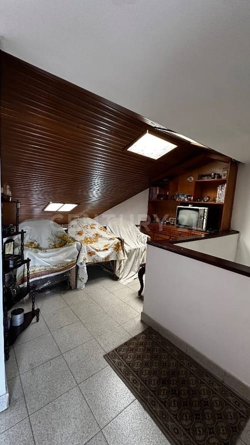 Casa de 5 alcobas en venta en Mandalay, Bogotá, 220 m² · foto 10 de 19