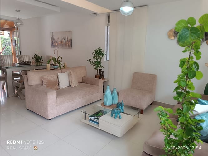 Casa de 4 alcobas en venta en Ciudad Country, Jamundí, 169 m² · foto 2 de 24