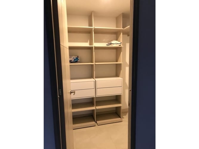 Apartamento de 1 alcoba en venta en Loma De Los Bernal, Medellín, 57 m² · foto 8 de 8