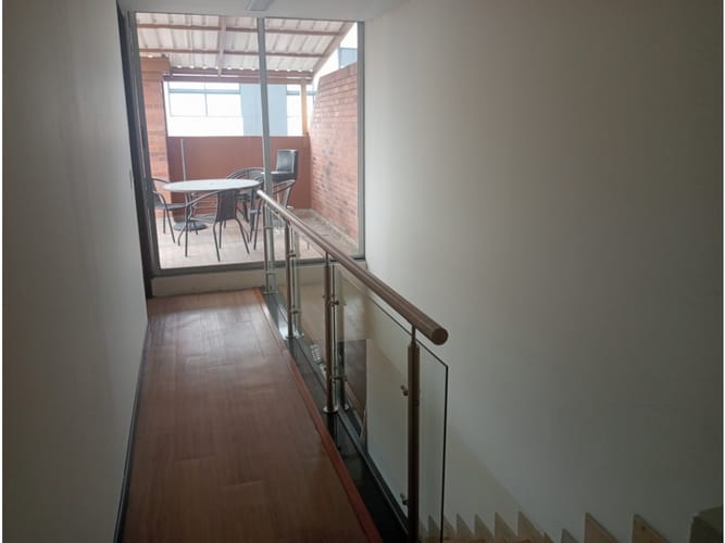 Apartamento de 2 alcobas en venta en Bella Suiza, Bogotá, 135 m² · foto 8 de 14