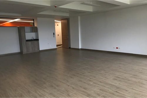 Oficina en arriendo en Santa Cruz, Cajicá, 75 m² · foto 2 de 10