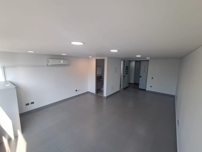 Oficina en arriendo en Laureles, Medellín, 45 m² · foto 2 de 14