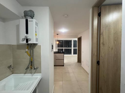 Apartaestudio en arriendo en La Felicidad, Bogotá, 38 m² · foto 3 de 21