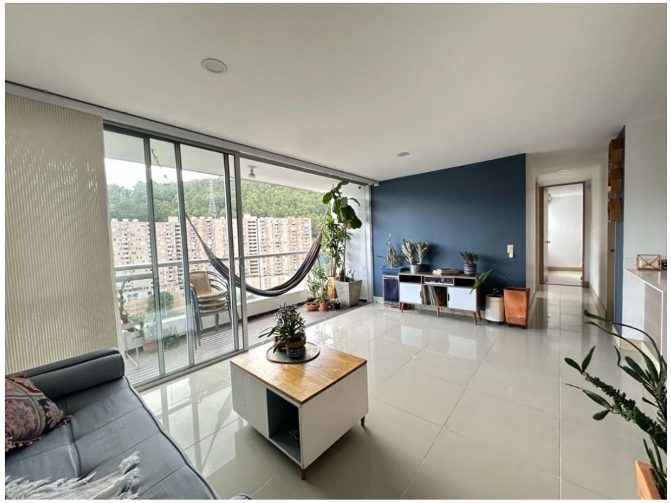 Apartamento en Venta en Loma del Indio, Medellín