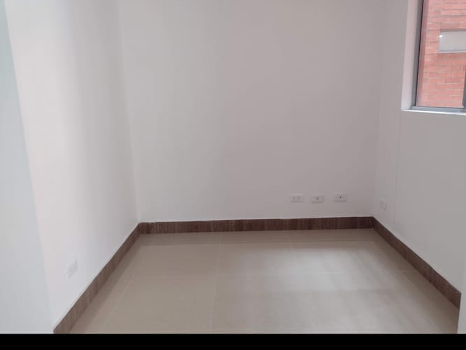 Apartamento de 3 alcobas en arriendo en San Remo, Sabaneta, 85 m² · foto 12 de 13