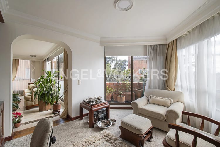 Apartamento en venta en Bosque De Pinos, Bogotá · foto 3 de 17