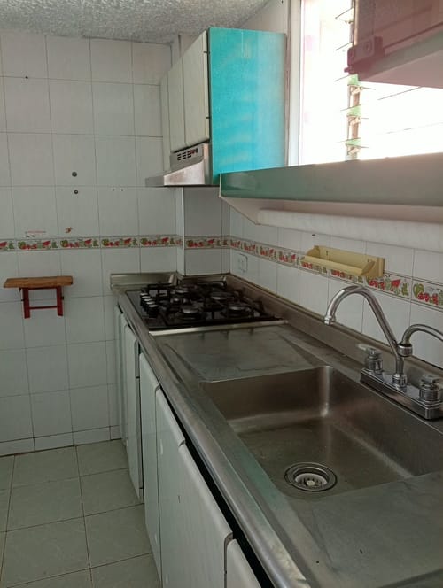 Apartamento de 3 alcobas en arriendo en Narino Sur, Bogotá, 57 m² · foto 3 de 15