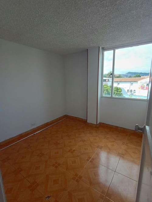 Apartamento de 3 alcobas en arriendo en Narino Sur, Bogotá, 57 m² · foto 10 de 15