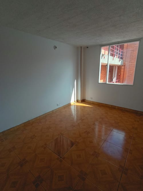 Apartamento de 3 alcobas en arriendo en Narino Sur, Bogotá, 57 m² · foto 9 de 15
