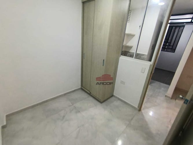Apartamento de 3 alcobas en arriendo en Puerto Madero, Girón, 55 m² · foto 5 de 10