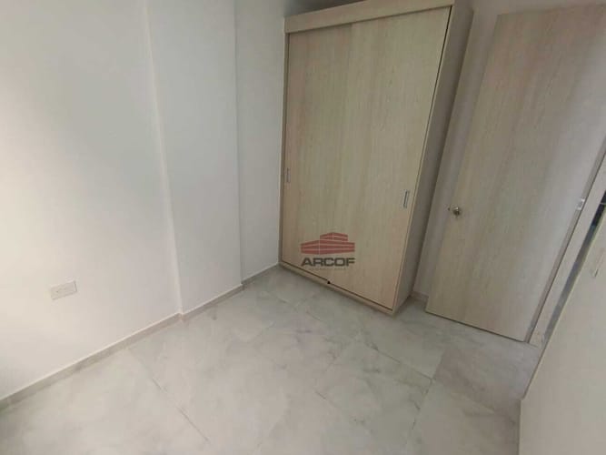 Apartamento de 3 alcobas en arriendo en Puerto Madero, Girón, 55 m² · foto 8 de 10