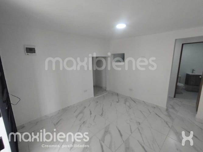 Apartaestudio en arriendo en Caicedo, Medellín, 35 m² · foto 2 de 8