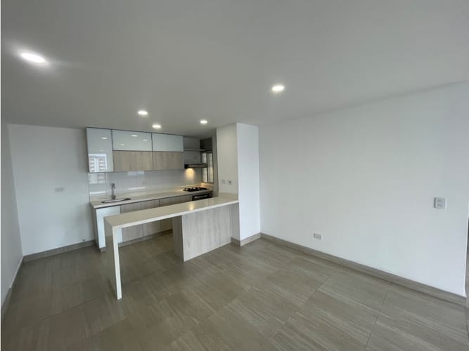 Apartamento de 2 alcobas en arriendo en Alto De Las Flores, Sabaneta, 80 m² · foto 6 de 18