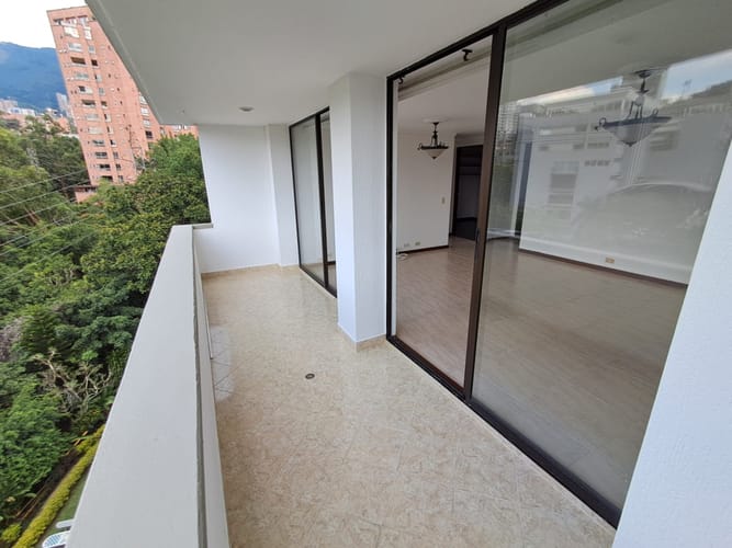 Apartamento de 3 alcobas en arriendo en La Florida, Medellín, 105 m² · foto 4 de 19
