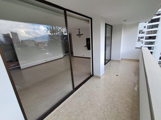 Apartamento de 3 alcobas en arriendo en La Florida, Medellín, 105 m² · foto 6 de 19