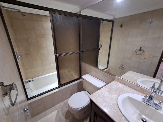 Apartamento de 3 alcobas en arriendo en La Florida, Medellín, 105 m² · foto 16 de 19