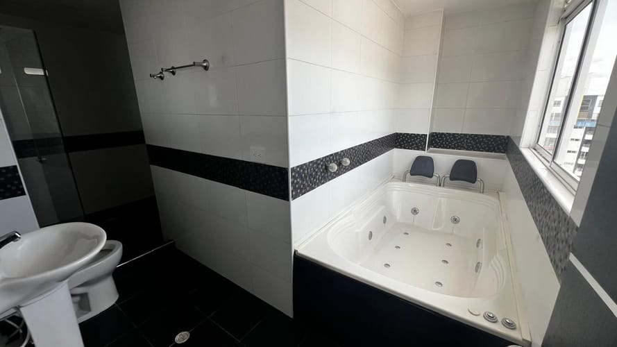 Apartamento de 3 alcobas en arriendo en San Alonso, Bucaramanga, 130 m² · foto 7 de 16