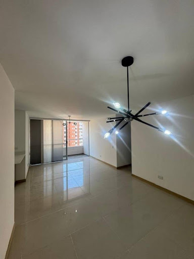 Apartamento en Arriendo en Prados de Sabaneta, Sabaneta