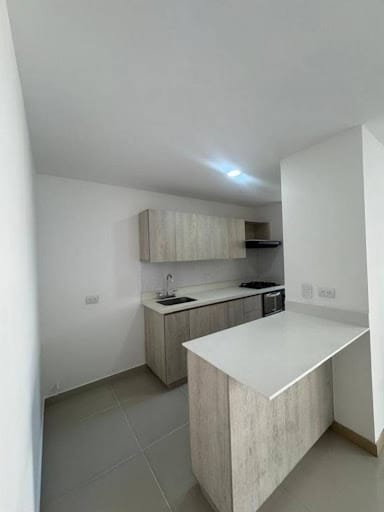 Apartamento de 3 alcobas en arriendo en Prados De Sabaneta, Sabaneta, 88 m² · foto 3 de 12