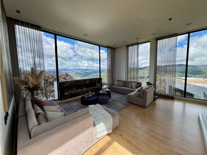 Casa de 4 alcobas en venta en Condominio Bosques Del Encenillo, La Calera, 560 m² · foto 4 de 24