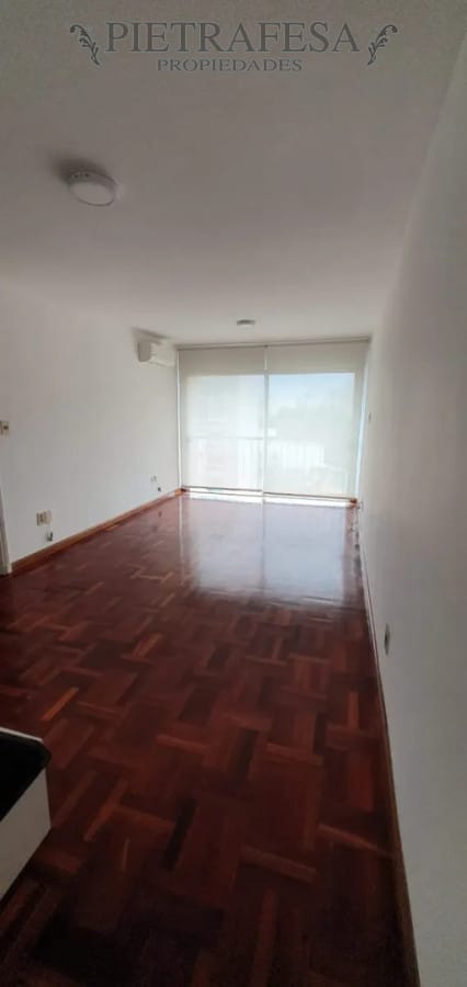 Apartamento en alquiler, 2 dormitorios, 1 baño, terraza lavadero. Parque Batlle. · Foto 4